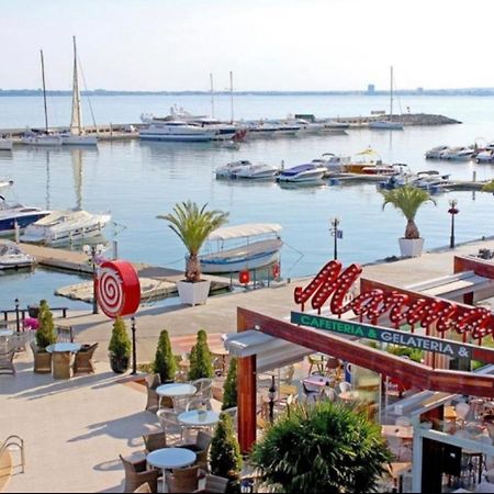 Family Hotel Aqua Ravda Exterior photo